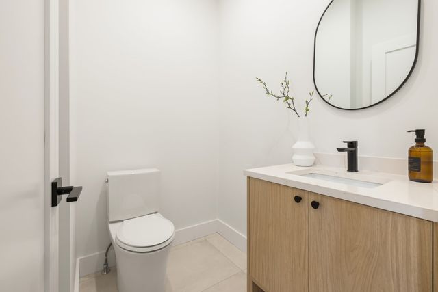 121 Hyde Street 121, Newton, MA 02461