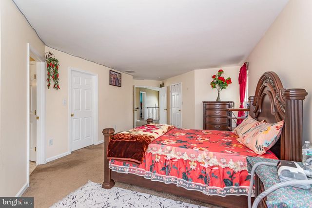 7485 SENECA RIDGE DR, York, PA 17403