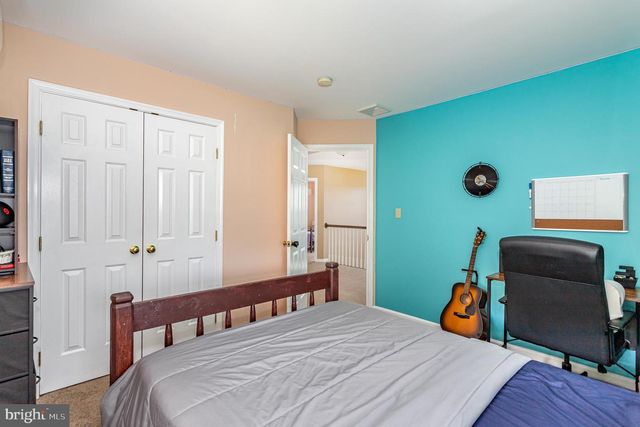 7485 SENECA RIDGE DR, York, PA 17403