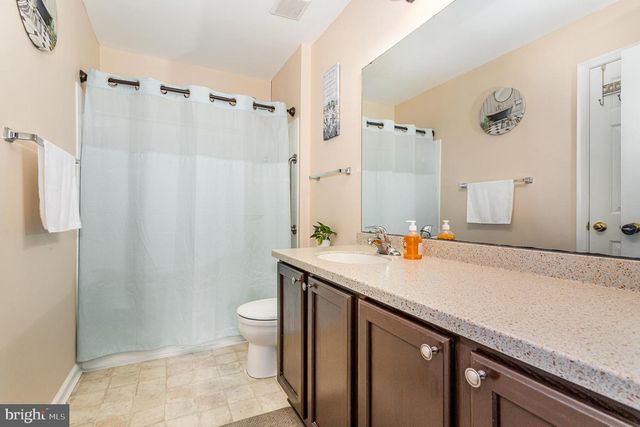 7485 SENECA RIDGE DR, York, PA 17403