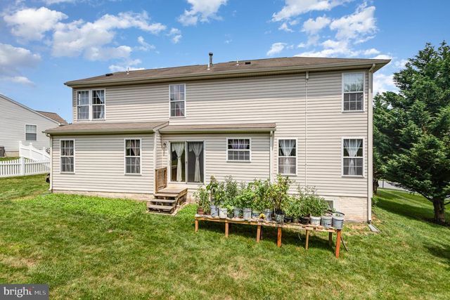 7485 SENECA RIDGE DR, York, PA 17403