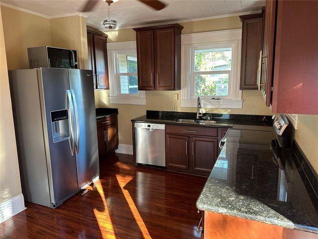 3006 W BAY VILLA AVENUE, Tampa, FL 33611