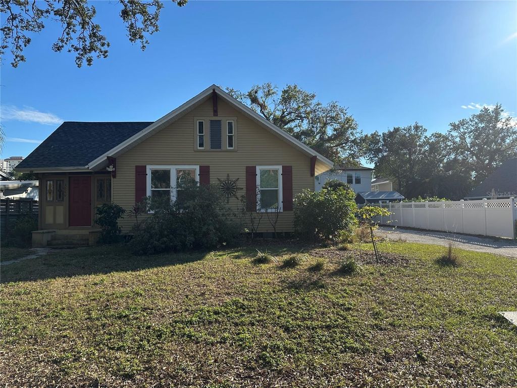 3006 W BAY VILLA AVENUE, Tampa, FL 33611