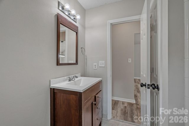10243 Fairway Ridge Road, Charlotte, NC 28277