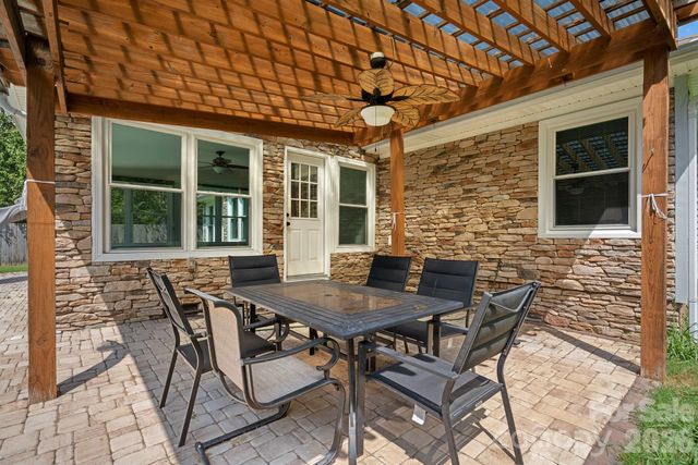 10243 Fairway Ridge Road, Charlotte, NC 28277