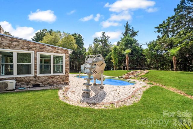 10243 Fairway Ridge Road, Charlotte, NC 28277