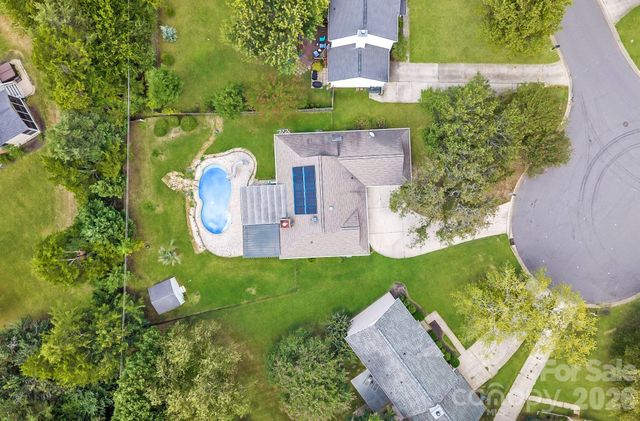 10243 Fairway Ridge Road, Charlotte, NC 28277