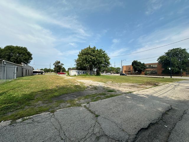 5101 S State Street, Chicago, IL 60609