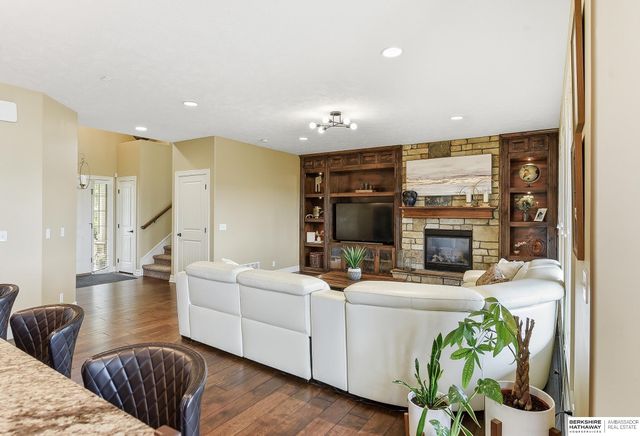 3114 N 193rd Street, Omaha, NE 68022