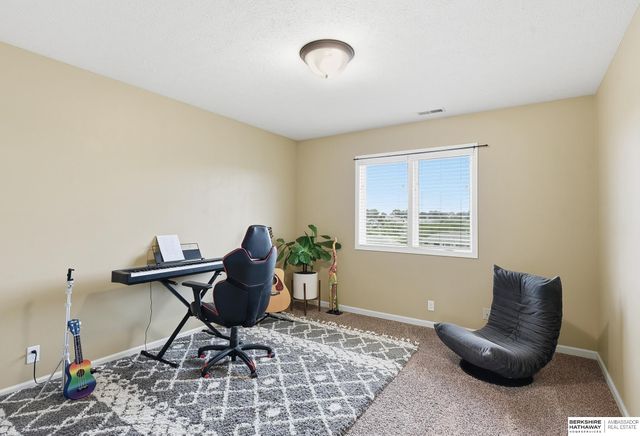 3114 N 193rd Street, Omaha, NE 68022