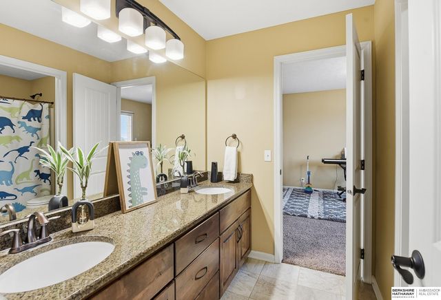 3114 N 193rd Street, Omaha, NE 68022