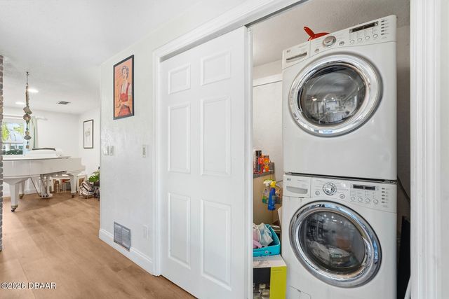 708 Montreville Avenue, Deland, FL 32724