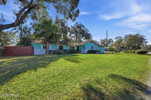 708 Montreville Avenue, Deland, FL 32724