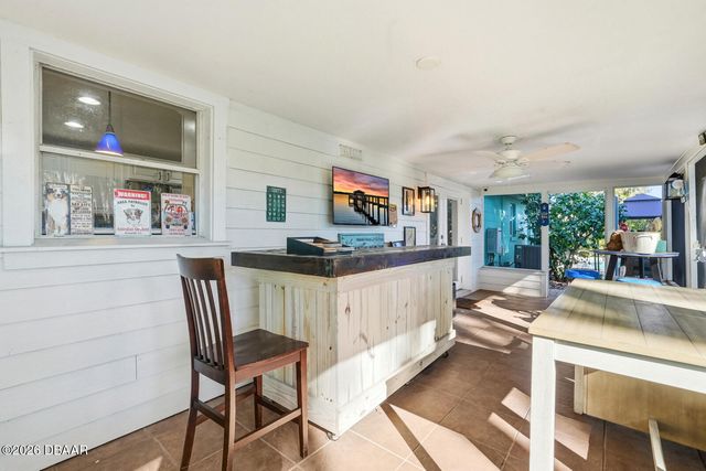 708 Montreville Avenue, Deland, FL 32724