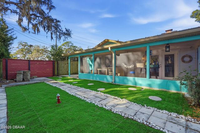 708 Montreville Avenue, Deland, FL 32724