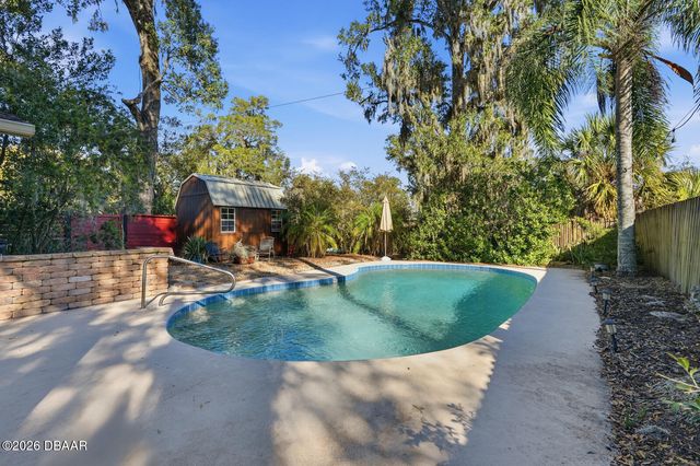 708 Montreville Avenue, Deland, FL 32724