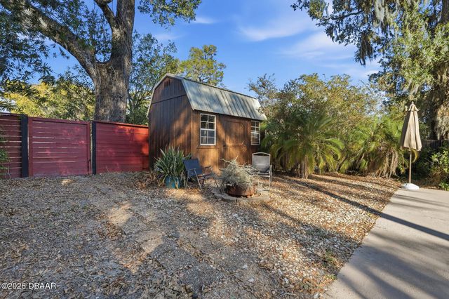 708 Montreville Avenue, Deland, FL 32724