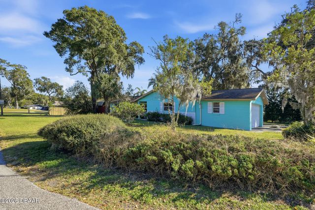 708 Montreville Avenue, Deland, FL 32724