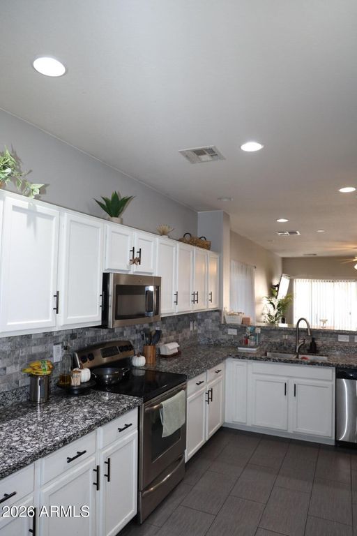 10142 W Wier Avenue, Tolleson, AZ 85353 — photo 4