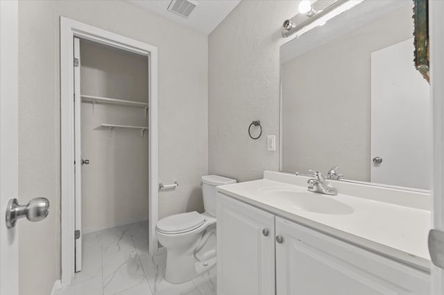 3022 Eastpark Drive, Garland, TX 75044