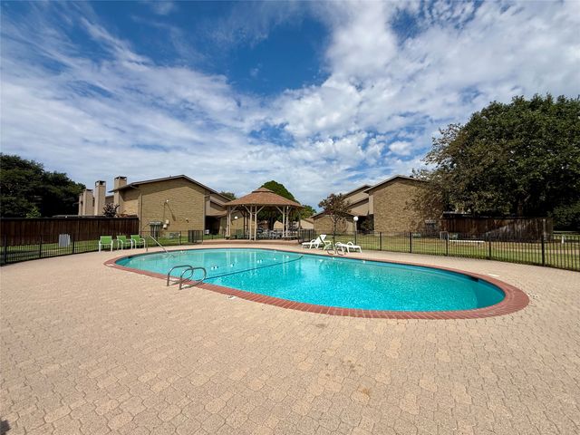 3022 Eastpark Drive, Garland, TX 75044