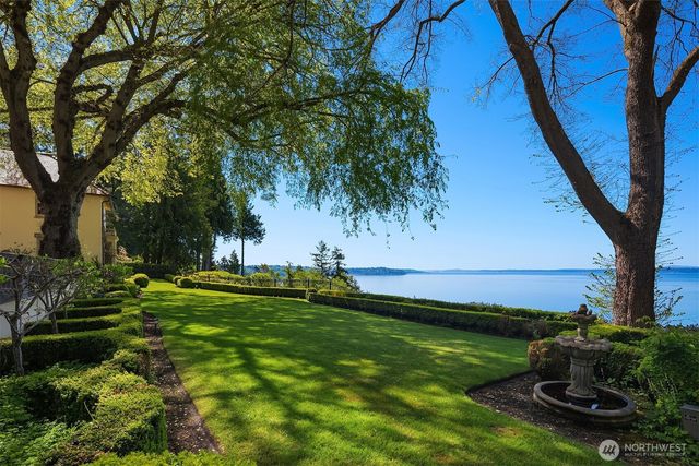 83 Olympic Drive NW, Shoreline, WA 98177