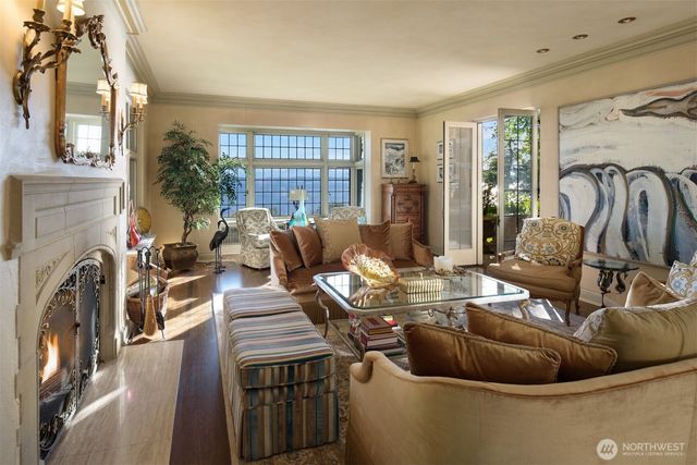 83 Olympic Drive NW, Shoreline, WA 98177