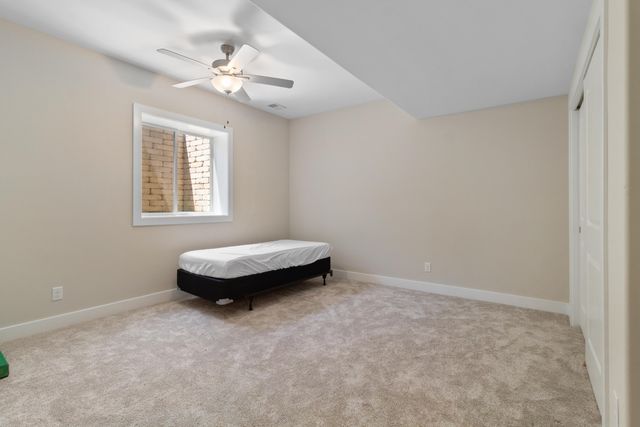 4705 Hyde Park Drive, Valparaiso, IN 46383