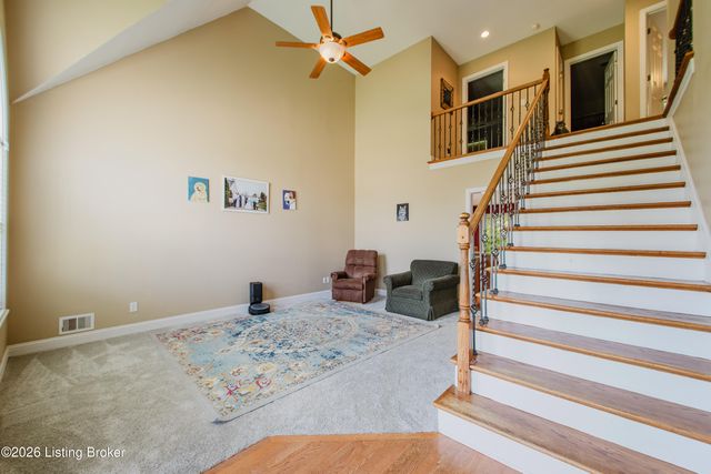 7002 Village Gate Trace, Louisville, KY 40291