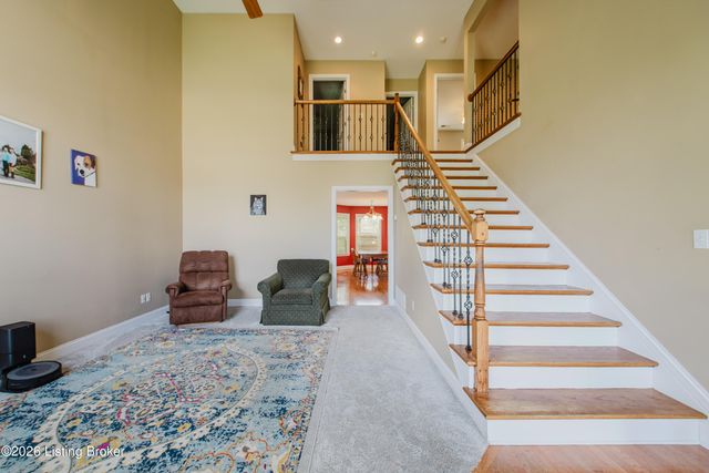 7002 Village Gate Trace, Louisville, KY 40291