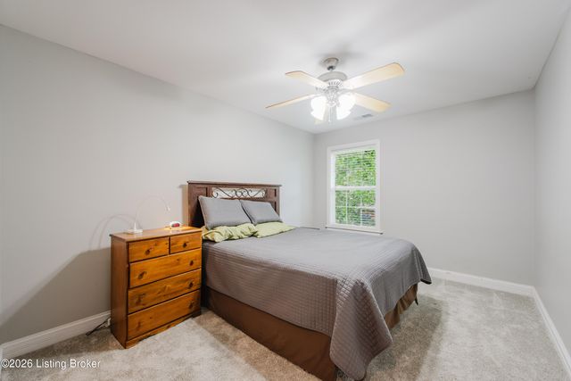 7002 Village Gate Trace, Louisville, KY 40291