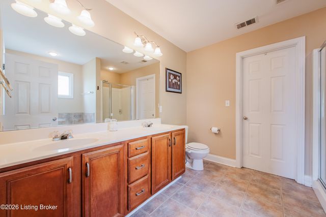 7002 Village Gate Trace, Louisville, KY 40291