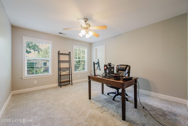 7002 Village Gate Trace, Louisville, KY 40291