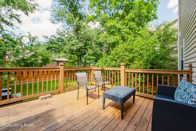 7002 Village Gate Trace, Louisville, KY 40291