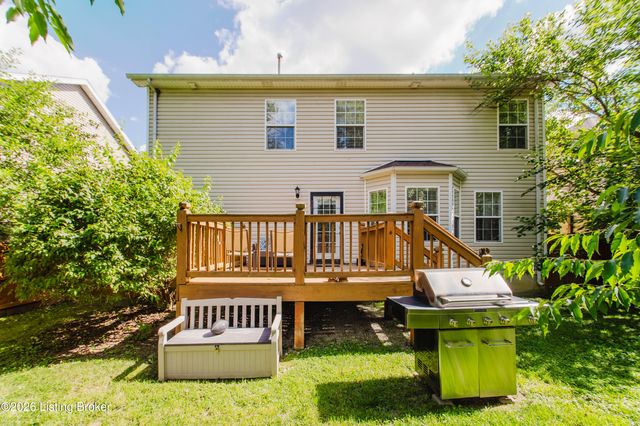 7002 Village Gate Trace, Louisville, KY 40291