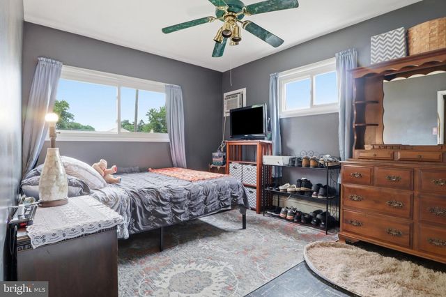 4 CONOY RD, Landisville, PA 17538