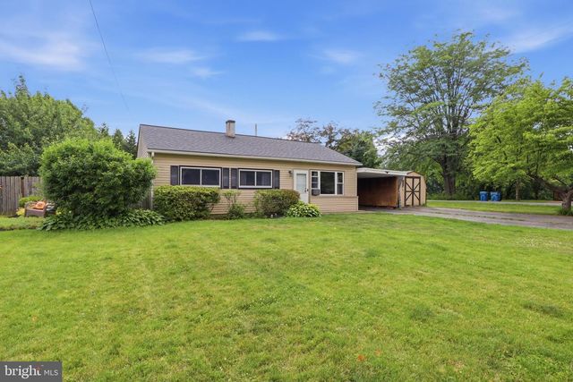4 CONOY RD, Landisville, PA 17538