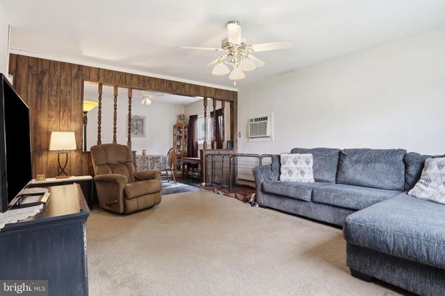 4 CONOY RD, Landisville, PA 17538