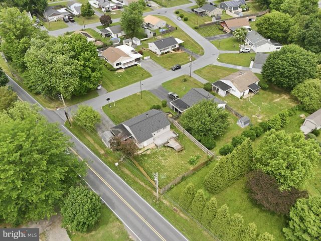 4 CONOY RD, Landisville, PA 17538