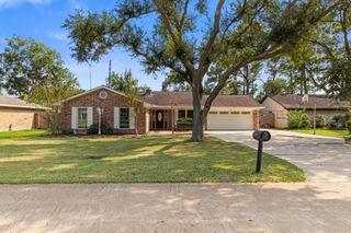 10010 Pinehurst Street, Baytown, TX 77521