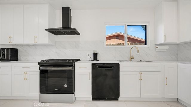 11200 Amestoy, Granada Hills, CA 91344