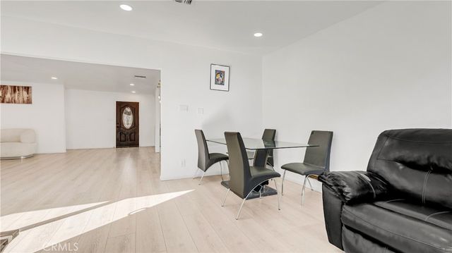 11200 Amestoy, Granada Hills, CA 91344