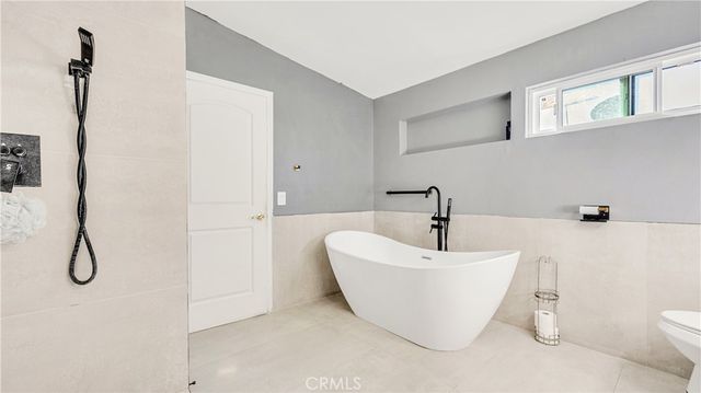 11200 Amestoy, Granada Hills, CA 91344