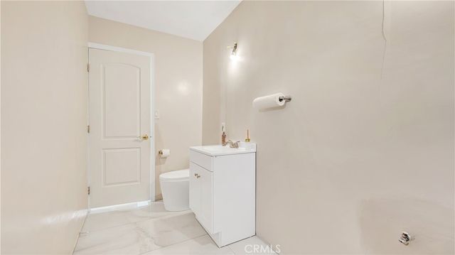 11200 Amestoy, Granada Hills, CA 91344
