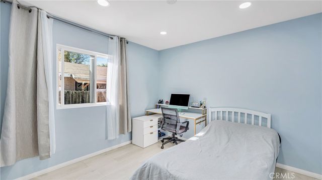11200 Amestoy, Granada Hills, CA 91344