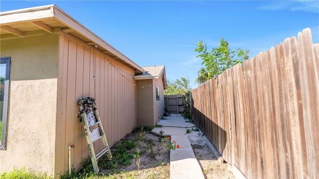 11200 Amestoy, Granada Hills, CA 91344