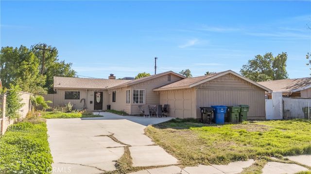 11200 Amestoy, Granada Hills, CA 91344
