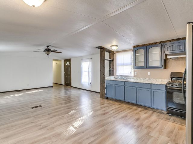 1802 Whispering Oaks Street, Burleson, TX 76028