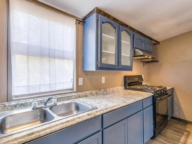 1802 Whispering Oaks Street, Burleson, TX 76028