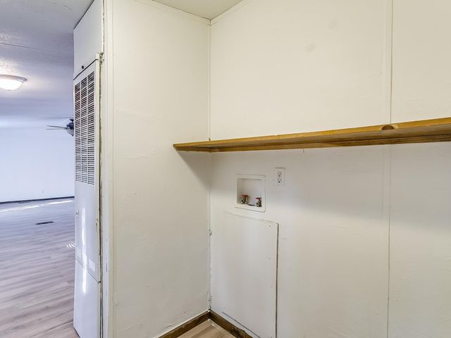 1802 Whispering Oaks Street, Burleson, TX 76028